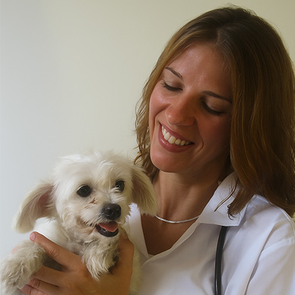 Dra. Melissa - Médica Veterinária especialista em Medicina Integrativa
